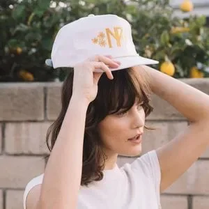 Novella Royale | Accessories | Iso Novella Royale Trucker  display picture 3